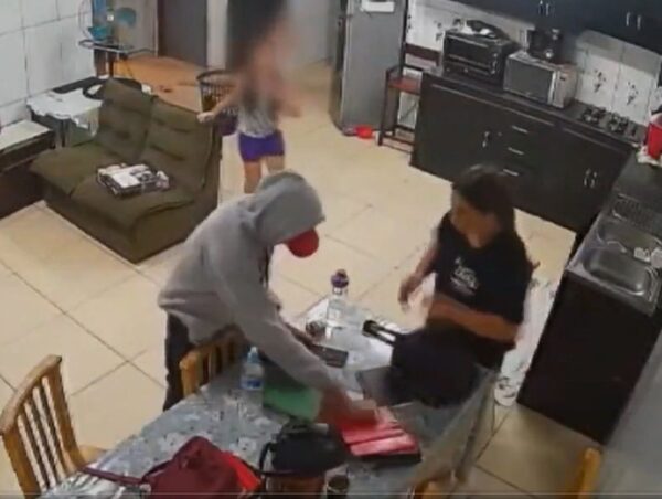 Aprehenden a asaltante domiciliario en Juan Eulogio Estigarribia · Radio Monumental 1080 AM