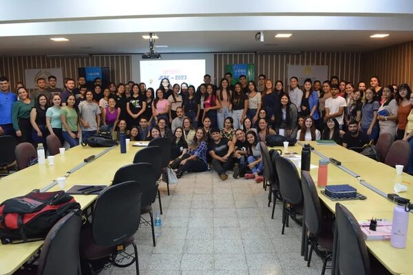 Capacitan a nuevos voluntarios para prevenir violencia en niños  - ABC en el Este - ABC Color