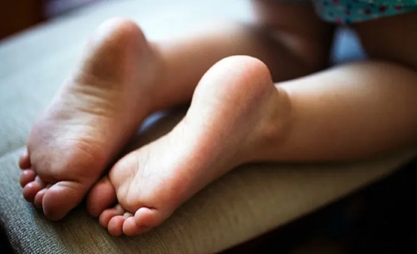 Piden investigar caso de un niño con cortes en los genitales en Misiones - Noticiero Paraguay