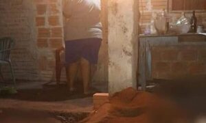 Con machete, una mujer mató a su ex