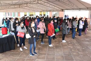 1600 estudiantes universitarios de Itapúa recibirán becas EBY este 2023