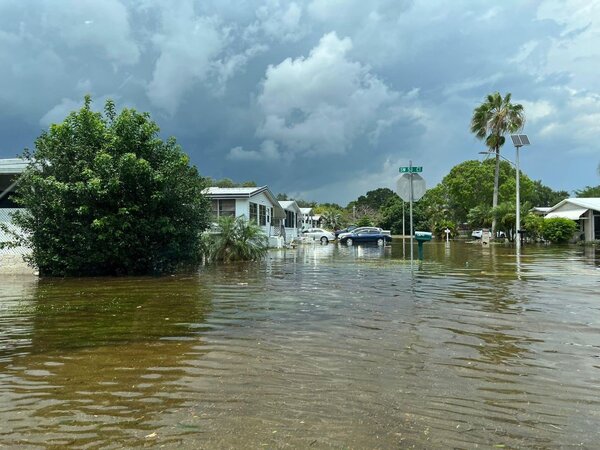 Florida es declara estado de emergencia ante inundaciones | 1000 Noticias