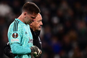 Versus / Szczesny, de la Juventus, fue sustituido por dolor en el pecho