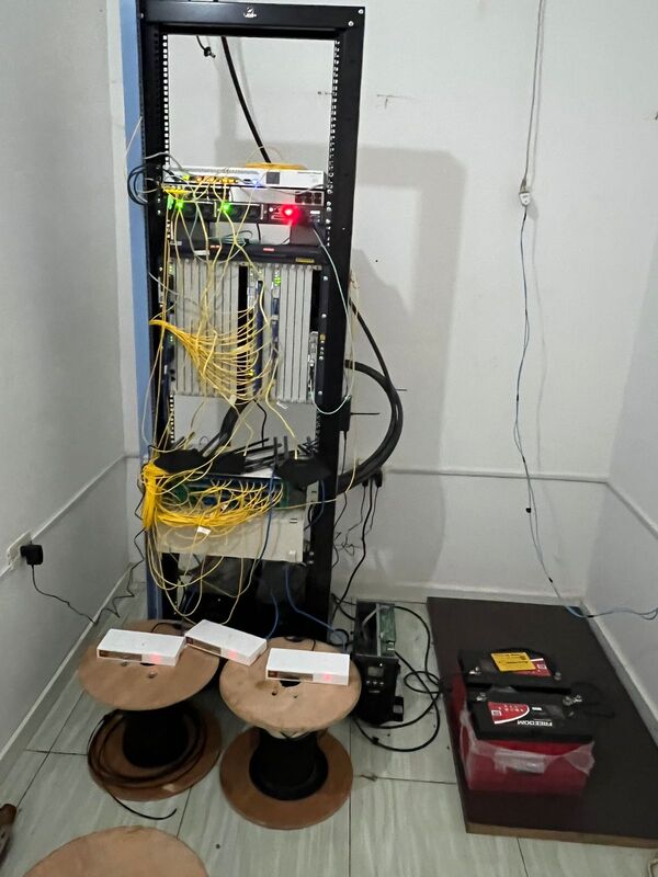 Allanamientos en busca de señales piratas de televisión por cable - La Clave