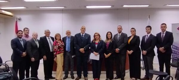 Advierten al nuevo fiscal adjunto sobre la rosca de fiscales que funciona en el Este - ABC en el Este - ABC Color