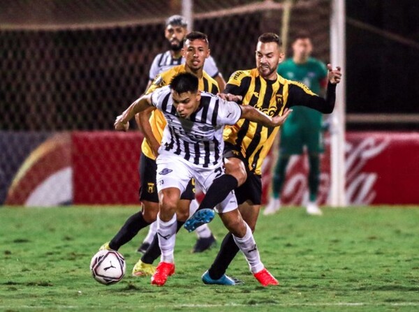 Empate de Guarani y Libertad deja intactas las diferencias - La Tribuna