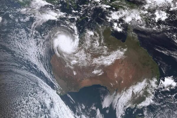 El ciclón Ilsa golpea la costa australiana tras alcanzar la intensidad máxima - Mundo - ABC Color