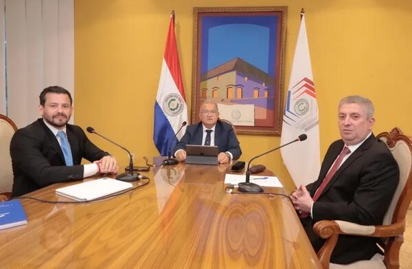 El TSJE rechaza plan de ANR de que un banco cobre los subsidios y aportes - Política - ABC Color