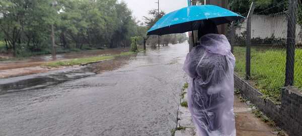 Persisten las lluvias con tormentas eléctricas en varios puntos del país - Megacadena — Últimas Noticias de Paraguay