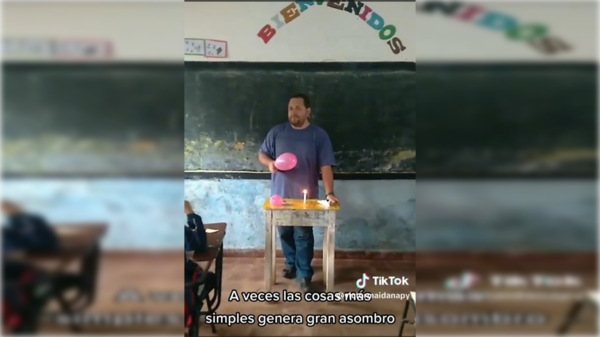[VIDEO] Pura vocación: el profe que, pese a las limitaciones, se ingenia para enseñar