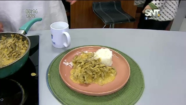 Bloque Cocina de la Mañana de Cada Día: ''Strogonoff de Carne'' - SNT