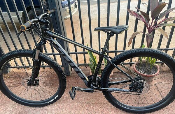 Hurtan bicicleta de una aguatería en Luque •