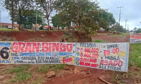 Ninguneo de autoridades hace que escuela de CDE organice bingo y asado para construir cercado perimetral