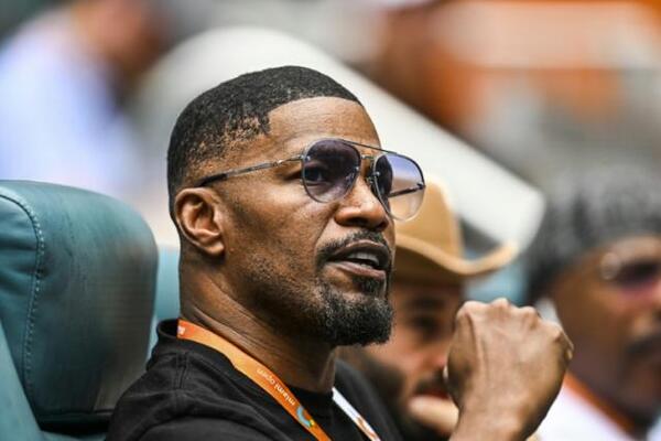 Diario HOY | Jamie Foxx fue hospitalizado en EEUU por una "complicación médica"