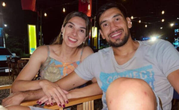 Cerristas "atendieron" a doña de pelotero por cañear a Jean Fernandes