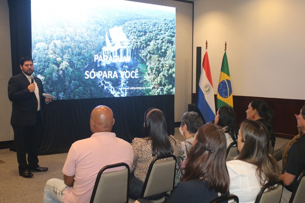 Paraguay presentó sus bondades turísticas en Foz de Iguazú - .::Agencia IP::.