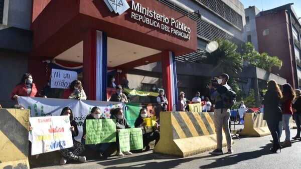Abuelo de niña desaparecida exige audiencia con fiscal general