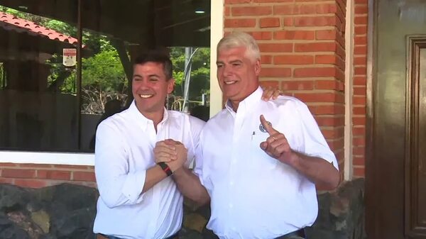 Hurreros vs. “guapitos”: ¿a cuál Santi deben creerle los jóvenes? - Política - ABC Color
