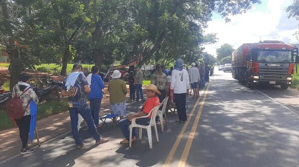 Campesinos de San Pedro insisten en invadir tierras administradas por Senabico - Nacionales - ABC Color