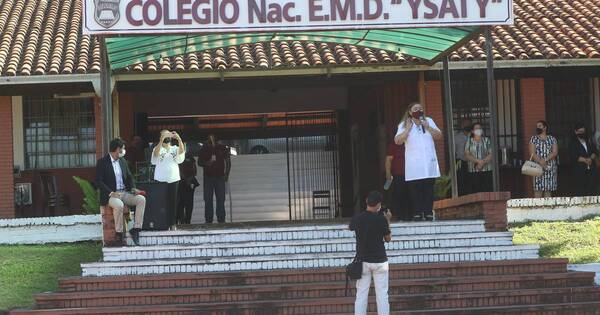 La Nación / Colegio Ysaty no revé expulsión de alumno