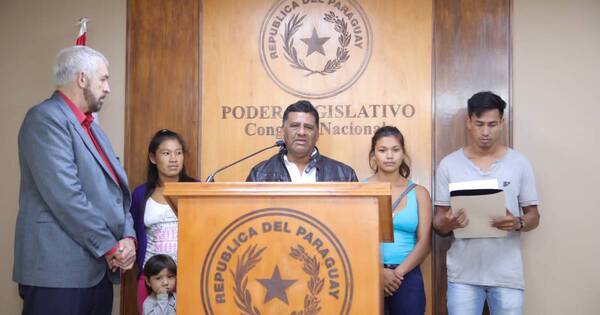 La Nación / Comunidad indígena pide al Estado la restitución de sus tierras ancestrales