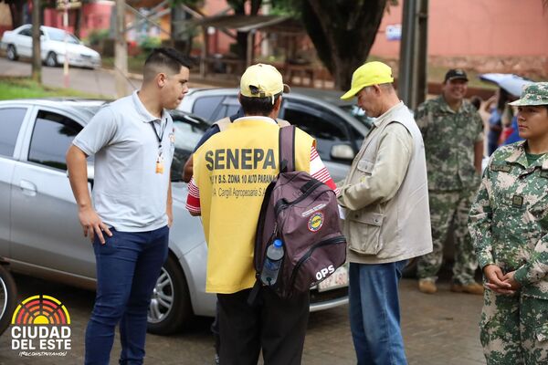 Realizan minga ambiental en el barrio La Blanca - Noticde.com