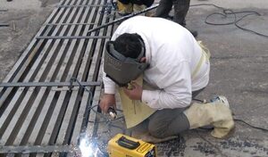 Herrero murió electrocutado mientras trabajaba - Noticiero Paraguay