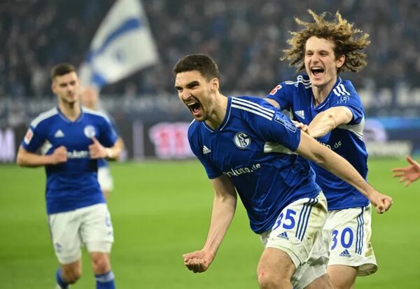 El Schalke sale del descenso directo; el Hertha, colista - Fútbol Internacional - ABC Color