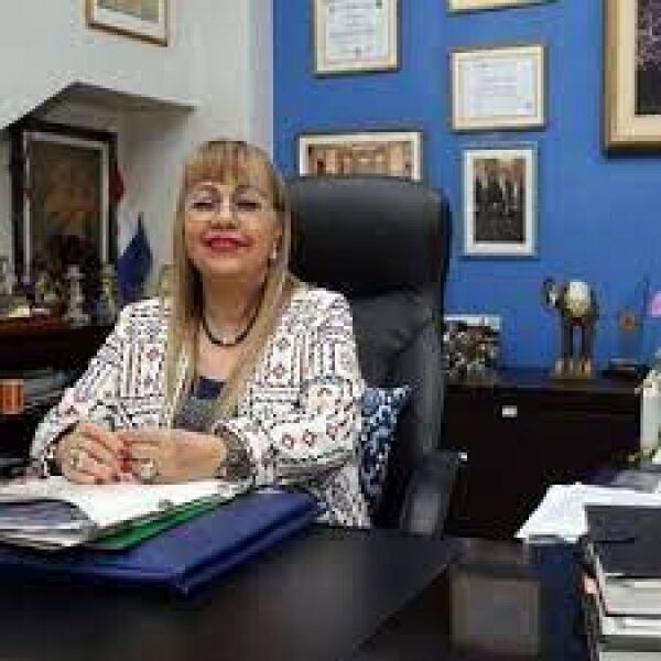 Diario HOY | Vice de PLRA refuta a Jaeggli, dice que US$ 1.2 millones aún no está, y oscurece dinero opositor