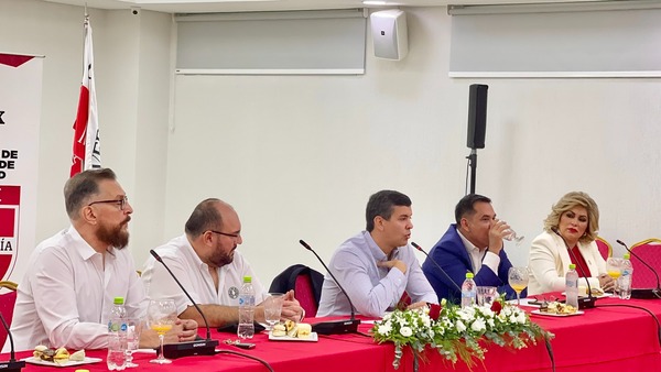 Diario HOY | Santi Peña con rectores de universidades privadas: escuchó reclamos y proyectos