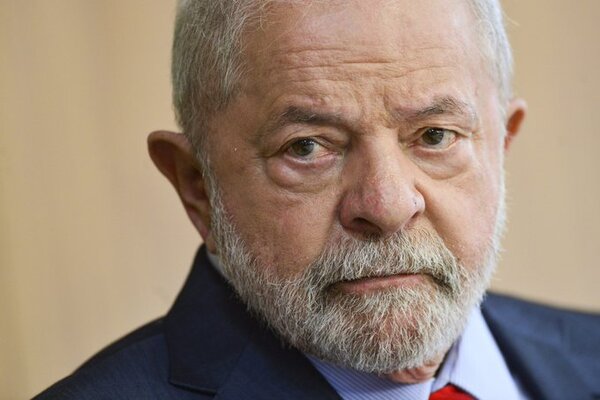 Lula visita Emiratos Árabes Unidos este sábado
