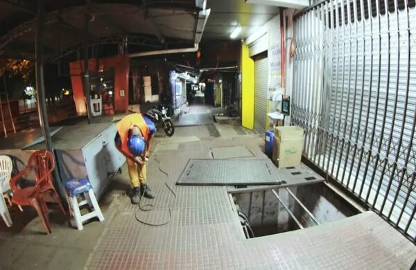 Aplazan retiro de cables en Ciudad del Este que estaba previsto para mañana - Economía - ABC Color
