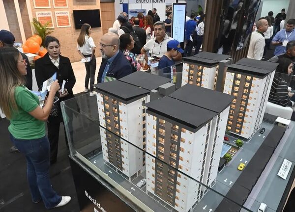Multitud copó ayer expoferia con la esperanza de acceder a una vivienda - Economía - ABC Color