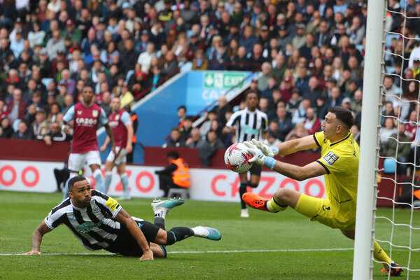 Versus / Miguel Almirón vuelve a jugar más de un mes después, pero el Newcastle sufre una dura derrota