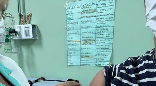 ALTA RECEPTIVIDAD EN CAMPAÑA DE VACUNACIÓN EN CLÍNICAS