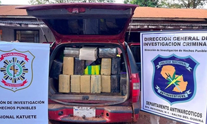 La Paloma: Vehículo con 897 kilos de droga chocó por una casa y traficantes huyeron - OviedoPress