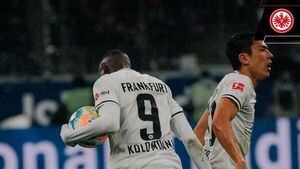 Kolo Muani salva al Eintracht Fráncfort
