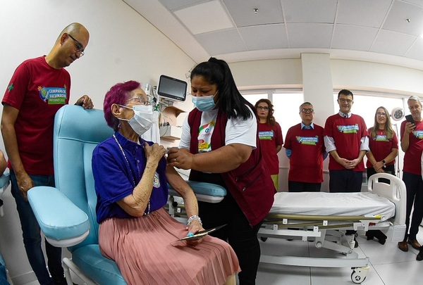 Campaña “Invierno 2023” suma casi 215.000 vacunados | 1000 Noticias