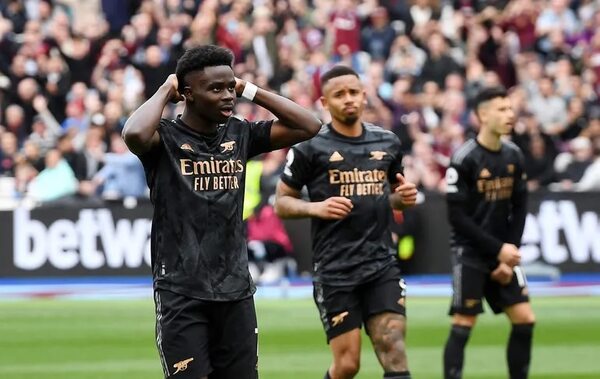 Arsenal ganaba 2-0, pero fue remontado y festeja el City - Fútbol Internacional - ABC Color