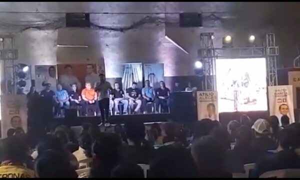 Carlos Portillo traiciona a la Concertación y da su apoyo al candidato del robo