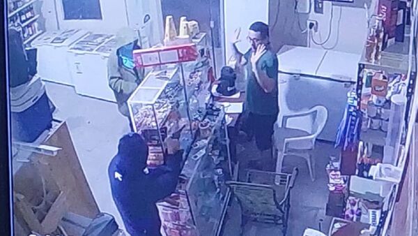 Hombres armados se alzan con G. 4 millones de una bodega en el Chaco