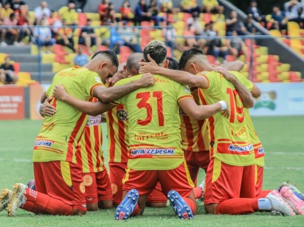 Jornada matinal de triunfo y empate - APF