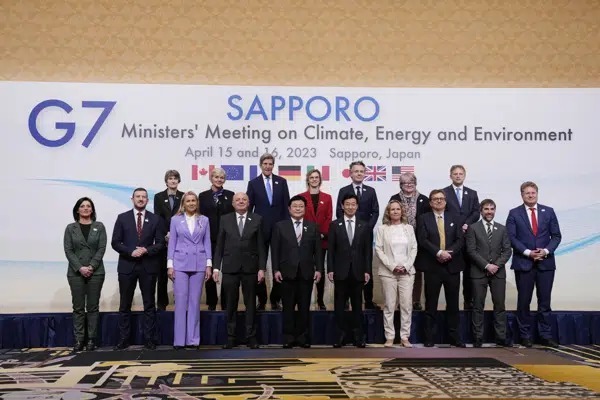 El G7 se compromete a acelerar el cambio a energías limpias - .::Agencia IP::.