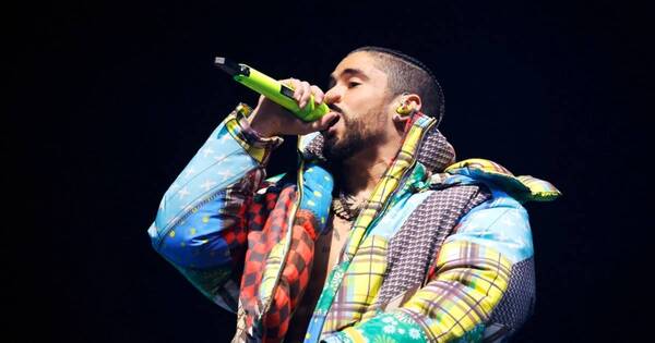 La Nación / ¿Bad Bunny negó a Kendall Jenner frente al público en Coachella?