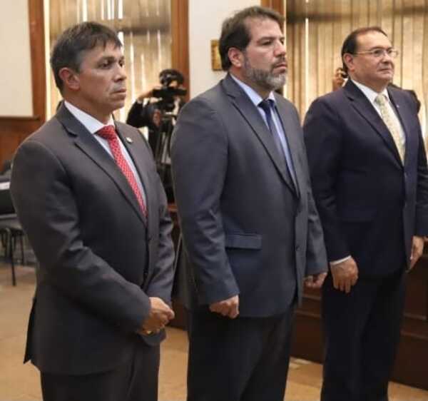Jurado de Enjuiciamiento encubre a jueces y fiscales que prostituyen el Poder Judicial y Ministerio Público