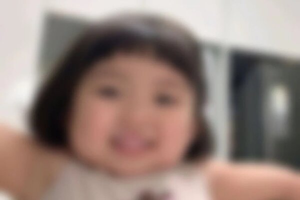 Mamá de niña coreana que “se convirtió en meme” demandó a empresas por usar imagen de su hija - Radio Imperio