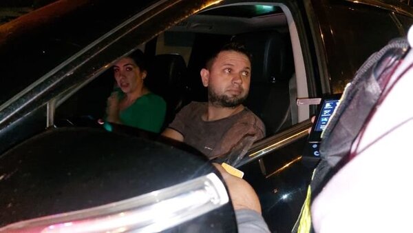 Supuesto hijo de diputado se niega a realizarse prueba de alcotest - Radio Imperio