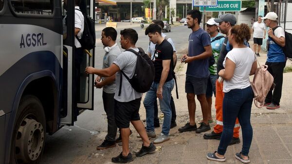 Itinerarios no cambian hace 50 años y plantean carriles solo para buses