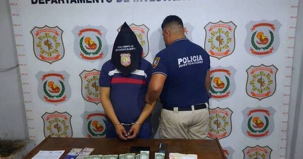 La Nación / Cobrador simuló asalto y fue detenido por policías