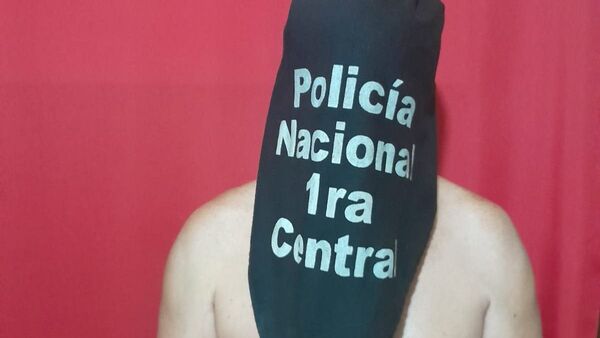 Macheteó a su pareja y casi la dejó sin manos